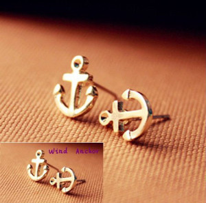 anchor stud earrings